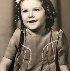 Meet your Posher, Brianna